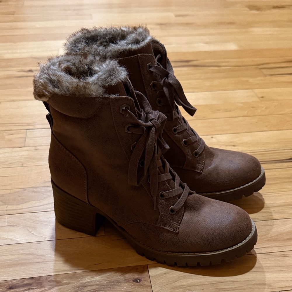 Steve Madden Faux Fur Lined Comfort Boot